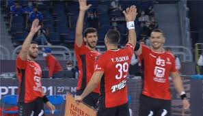 وافتتح المونديال الذي تستمر فعالياته حتى نهاية الشهر الجاري في السابعة مساءً بمباراة منتخبي مصر وتشيلي. O2hv5be6dj8kim