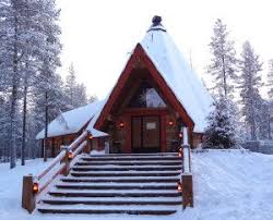 Le Restaurant Lapon Kotahovi Dans Le Village Du Pere Noel A Rovaniemi En Laponie Village Du Pere Noel Laponie Rennes Pere Noel