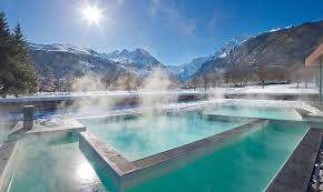 Consulter les tarifs cure thermale 18 jours. Les Plus Beaux Spas Thermaux Des Pyrenees Detente Apres Le Ski