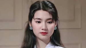 Hồng Hân ly hôn không chỉ vì chồng ngoại tình với trợ lý