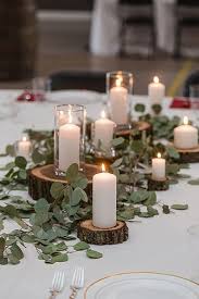 20 belles idees pour integrer des troncs d arbre dans votre deco deco mariage champetre deco mariage idee deco mariage