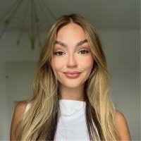 1400+ Profile mit dem Suchbegriff „Lara