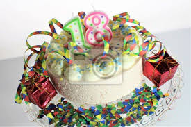 Weitere ideen zu 18 geburtstagskuchen, geburtstagstorte, kuchen. Ein Bild Von Einem Geburtstagskuchen 18 Geburtstag Fototapete Fototapeten Achtzehnte 18 Cupcake Myloview De