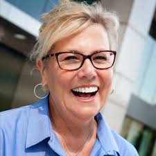 Sierra Madre Agents, 32 Compass Real Estate Agents