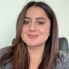 Danielle Sudan's Instagram, Twitter & Facebook