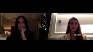 Sophia latjuba mungkin tidak lagi berusia muda, namun kecantikannya sama sekali tidak memudar. Sophia Latjuba Menua Artinya Kamu Beruntung Republika Online