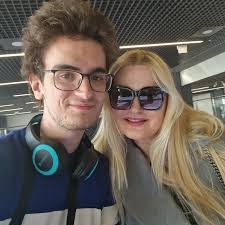 Chris Breheny's Instagram, Twitter & Facebook