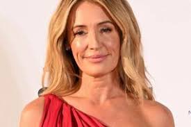 Kate Middleton wears bespoke primrose yellow Emilia Wickstead dress to St  Paul's Cathedral