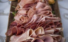 Deli lunch meats are seemingly fresh or at least freshly sliced. 2019 Deli Report Break From Tradition 2019 08 01 The National Provisioner