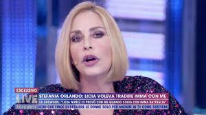 La orlando ha reagito con ironia e senza imbarazzo, rivolgendosi alla ruta: Stefania Orlando Chi E Eta Carriera Grande Fratello Vip Marito Vita Privata Curiosita