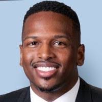 Derrick Luu's Instagram, Twitter & Facebook