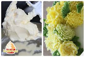 Pin Von Bertha Moreno Auf Tortenfullungen Spritzglasuren Eiweisscreme Buttercreme Creme Fur Torten Buttercreme Blumen