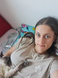 🎩 Meine ergebene Gefolgschaft, die Feder liegt still. Das Wasser ist  ruhig. Und ich