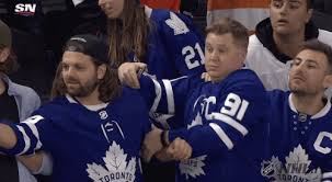 May 04, 2021 · amerikan orta sınıf bir ailenin gündelik yaşantısından izleyiciye temsiller sunan woody allen filmi. Tyson Barrie Couldn T Handle Playing In Toronto Dean Blundell S Sports News Podcast Network