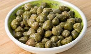 Her Derde Deva Olarak Bilinen Kapari Cicegi Uzun Yillardir Bircok Alanda Kullaniliyor Kapari Cicegi Dogal Olmasi Sebebiyle Te Greek Recipes Greece Food Food