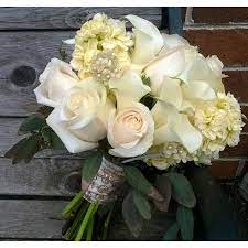 At wedding spot, our goal is to provide you with detailed information about wedding venues in lansing, michigan to help you make the best choice for your. Mixed Wedding Bouquet River Grove Il Florist Quasthoff S Flowers
