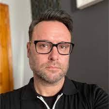 Wes Lind's Instagram, Twitter & Facebook