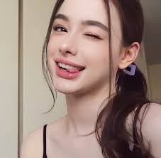 G i R l s • Милый