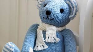 Eine gehäkelte babydecke sieht nicht nur süß aus. Anleitung Strickteddy Aus Feiner Merinowolle Selbermachen