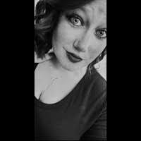 Samantha Hacker's Instagram, Twitter & Facebook