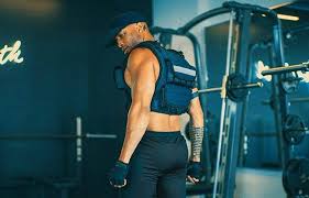 In fact, using a vest improperly could be downright dangerous, putting you at risk for sports injuries. 5 Best Weighted Vests For An Intense Workout Homegymboss