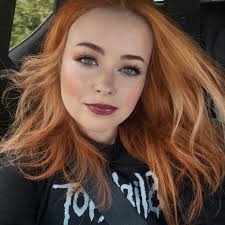 🌿🤎Whimsical, earthy nail inspo🤎🌿 • • • • 📸: Credit in photo captions.