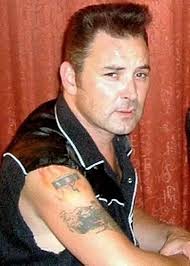 Bryon Curry's Instagram, Twitter & Facebook