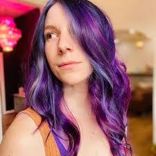 Erin Carmen's Instagram, Twitter & Facebook