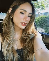 She went short!!!!! https://www.threads.net/@mikiebauwow