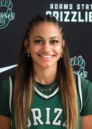 Elaina Schultz's Instagram, Twitter & Facebook