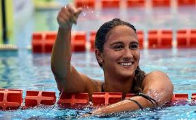 Simona quadarella è tanto tranquilla fuori dall'acqua quanto scatenata dentro, non a caso il suo per far passare più in fretta quelle 30 vasche la nuova stella del nuoto italiano ha un segreto: Nuoto Simona Quadarella Lascia Il Gruppo Sportivo Vigili Del Fuoco Fiamme Rosse Economia E Sport