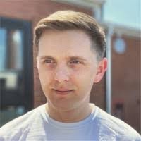 Amanda Lakin's Instagram, Twitter & Facebook