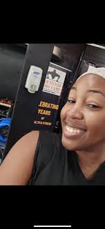 What are some travel outfit ideas for the airport?