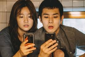 A roundup of the best movie plot twists since the year 2000 from 'get out' to 'parasite'. 7 Film Korea Dengan Plot Twist