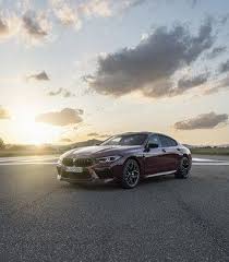 Bmw Presente Le Coupe 4 Portes Le Plus Puissant Du Monde Bmw Mercedes Classe E Porsche Panamera