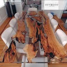 Epoxy Resin Crafts L Artesanato In 2020 Wood Resin Table Wood Table Design Epoxy Wood Table