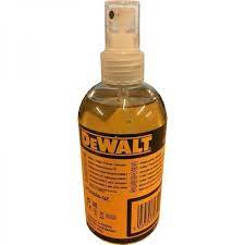 Use 3 in 1 oil or sae20 engine oil to lubricate the blades of a hedge trimmer. Dewalt Dt20666 Qz Hedge Trimmer Lubricant Mister Worker