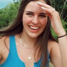 Ellis Thompson (@EllisTh00603746)