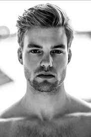Epingle Par Elonie Ward Sur Kyle Hair Coiffure Homme Visage Carre Coiffure Homme Coiffure Homme Mi Long