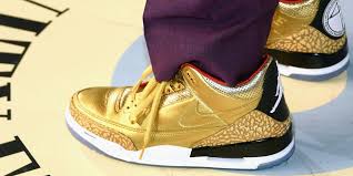 Jordan brand capped the occ.read more. Brooklyn Af Spike Lee Grabs His Well Deserved Oscar In Priceless Custom Gold Jordans Style Bet