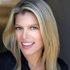 Melanie Sisco's Instagram, Twitter & Facebook