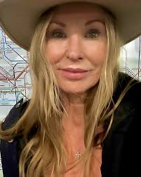 Profile for Debbie Lash Yoga