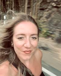 Lockdown nights with stretching and odd shapes🌙 #lockdown #movement #dance  #shapes