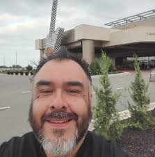 Noel Corral (@noel.corral.56)