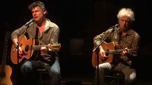 Through the reflections of friends and family, the elusive, almost mysterious personality of the singer comes to life. Marcel De Groot 55 Na Turbulent Leven Dichter Bij Zijn Vader Boudewijn Dan Ooit Een Zak Wiet En Whisky Levert Geen Topsong Veluwe Destentor Nl