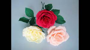 Von da an brauchte ich noch ungefahr 5 minuten um eine papier hyazinthe zu basteln. Diy Rosen Aus Krepppapier Roses Made Of Crepe Paper Youtube