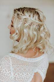 Dreamy Bridal Hair Vines Beautiful Bridal Hairstyle Inspiration Short Wedding Hair Bridal Hair Inspiration New Bridal Hairstyle