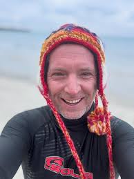 HOPE EVERYONE IS HAVING A LOVELY DAY 🎄❤️ Don't let the sun fool you, it  was 1degree down in Hove this morning 🌊 🥶 🩵 what a blessed life 🙏 Big  love