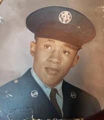 Gloria Everett's Instagram, Twitter & Facebook