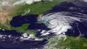 Hurricane sandy (unofficially referred to as superstorm sandy) was the deadliest, the most destructive, and the strongest hurricane of the 2012 atlantic hurricane season. Furacao Sandy Recupera Forca E Segue Para Os Eua Veja